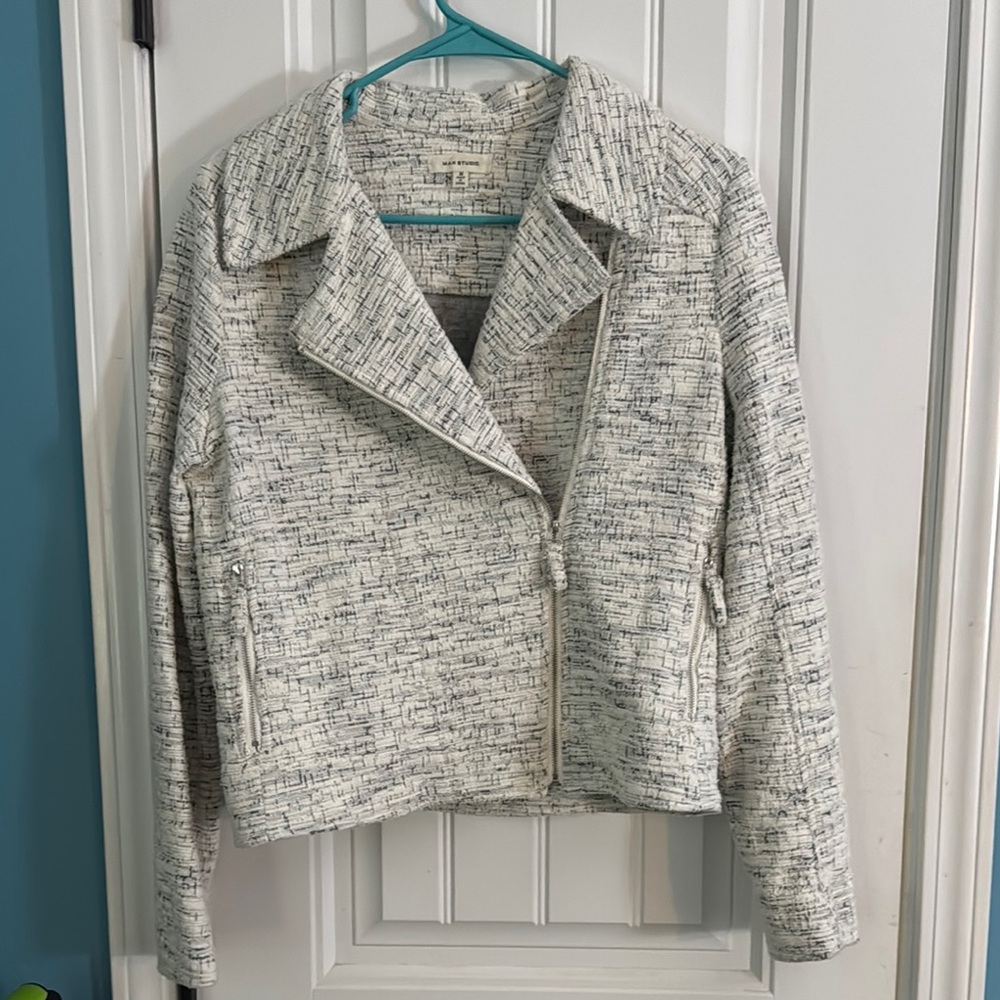 Heather Gray Textured Blazer with Notched Lapel